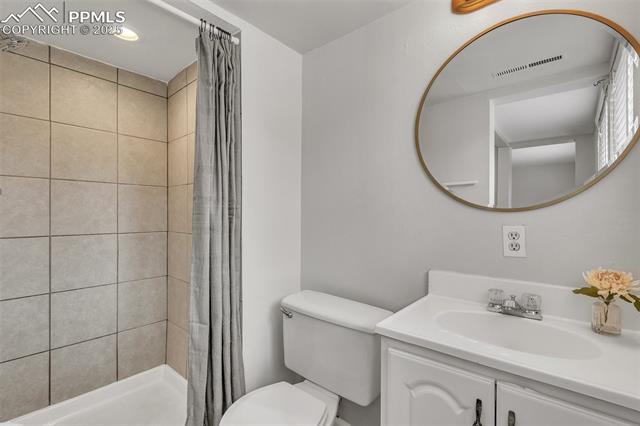 1320 Sanderson Avenue