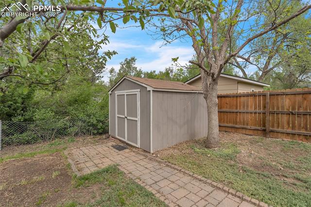 1320 Sanderson Avenue