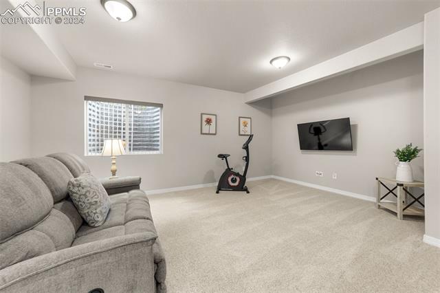 11076 Deer Feather Drive