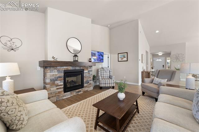 11076 Deer Feather Drive