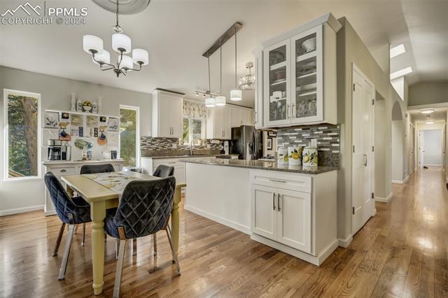 1306 Meadowlake Way