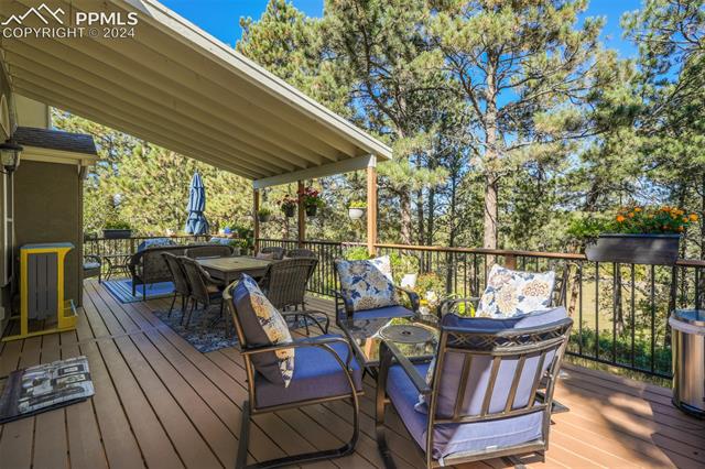 1306 Meadowlake Way
