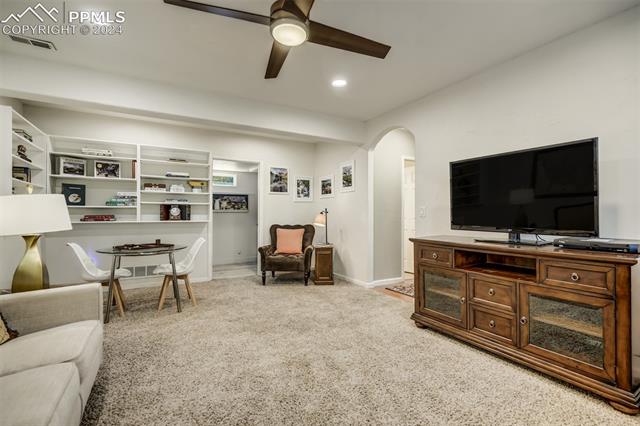 1306 Meadowlake Way