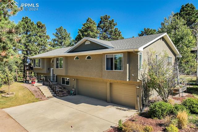 1306 Meadowlake Way