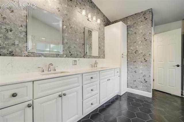 1306 Meadowlake Way