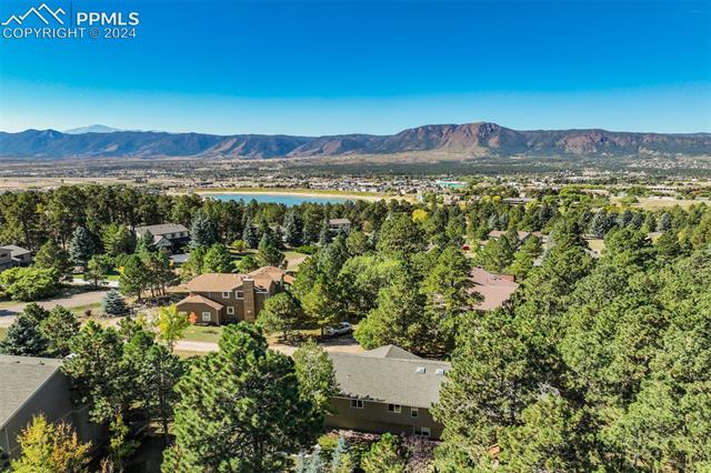 1306 Meadowlake Way