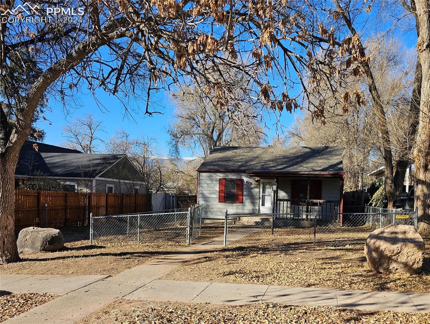 812 Alexander Road