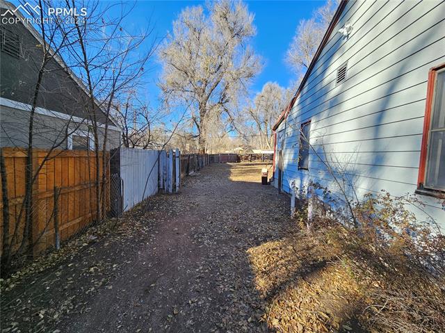 812 Alexander Road