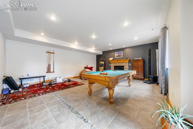 355 E Kings Deer Point