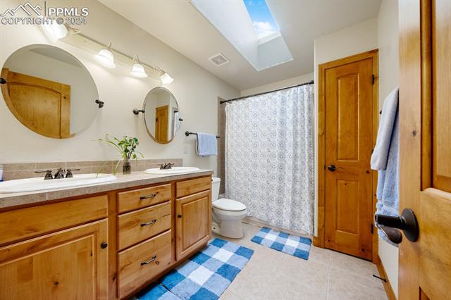 355 E Kings Deer Point