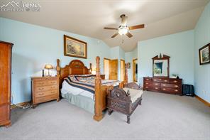 355 E Kings Deer Point