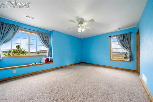 355 E Kings Deer Point