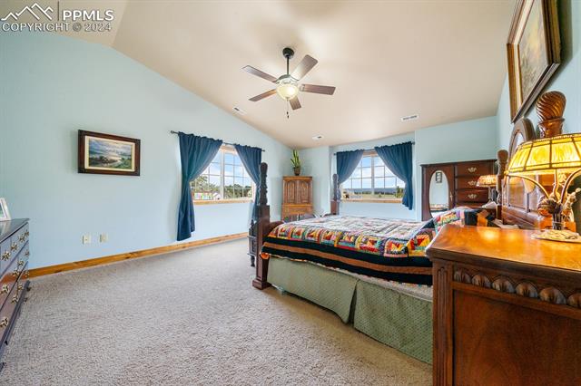 355 E Kings Deer Point