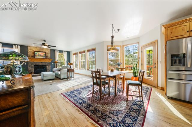 355 E Kings Deer Point