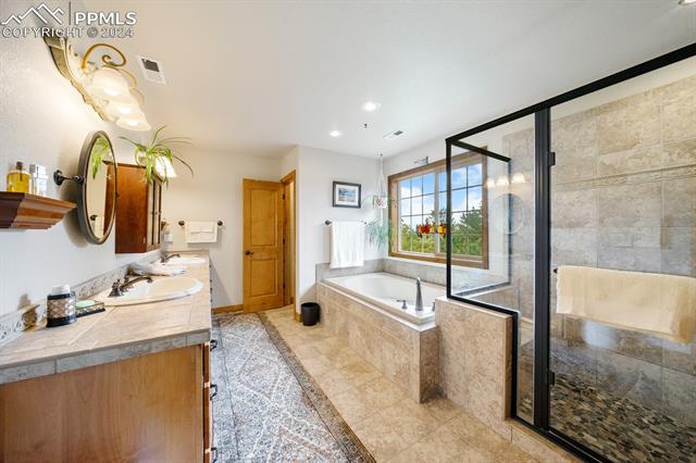 355 E Kings Deer Point