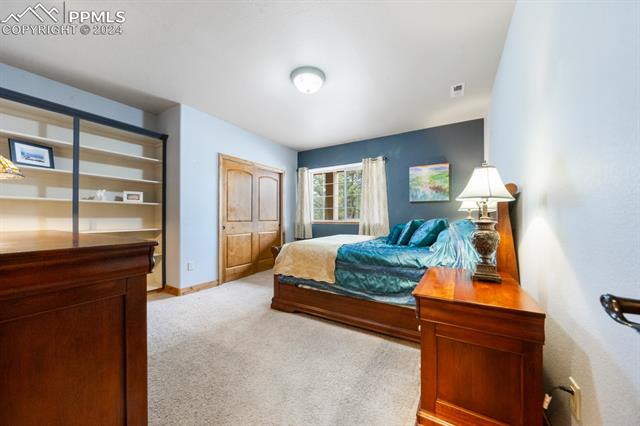 355 E Kings Deer Point