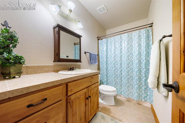 355 E Kings Deer Point