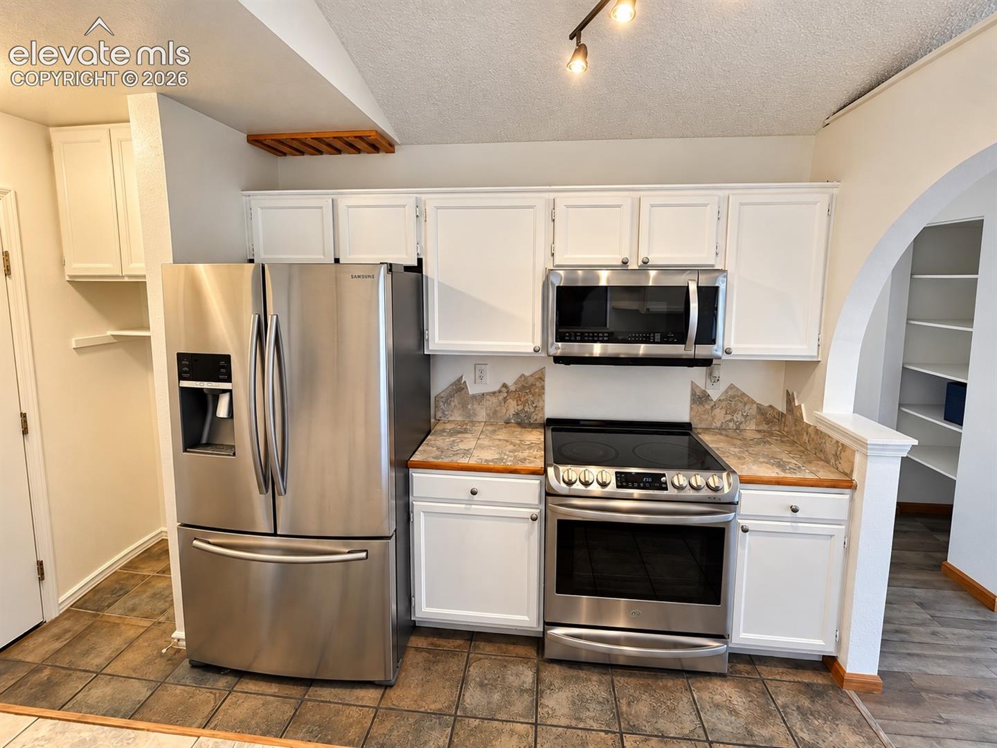 2230 Ambleside Drive