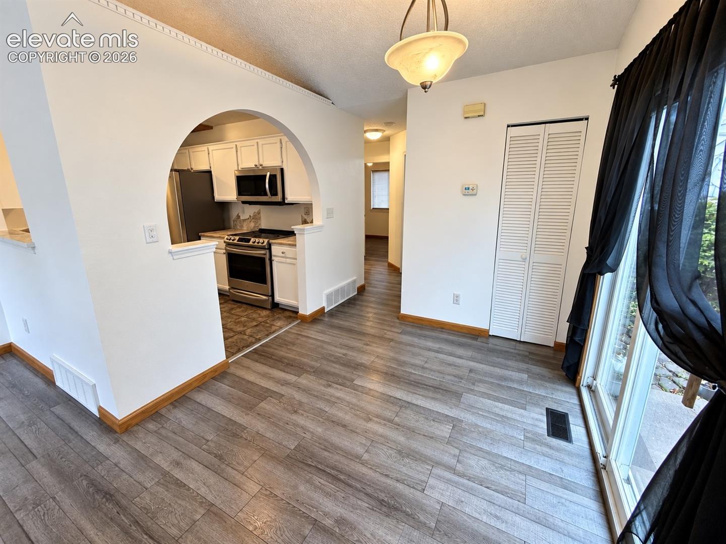 2230 Ambleside Drive