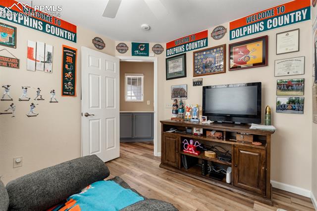 1789 Meadowbrook Parkway