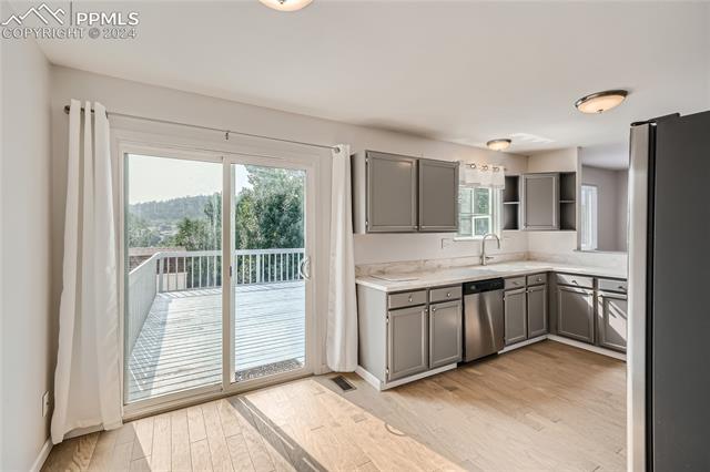 3835 Catalpa Drive