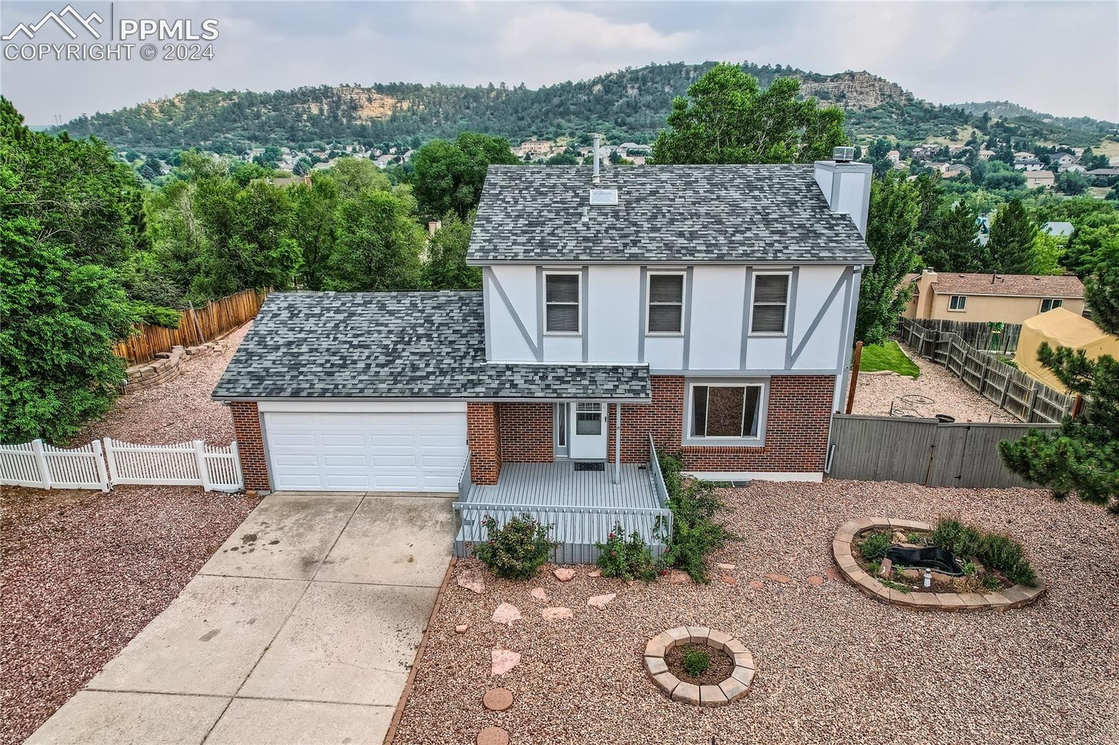 3835 Catalpa Drive