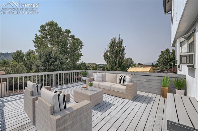 3835 Catalpa Drive