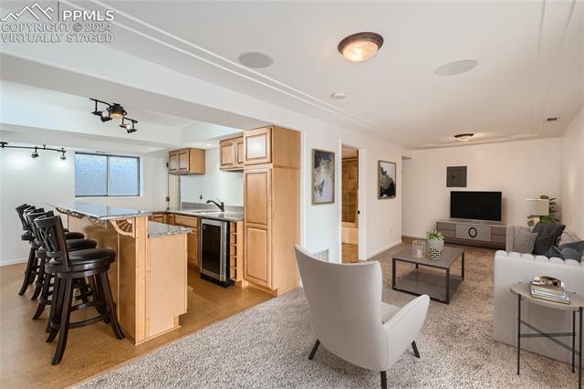 3835 Catalpa Drive