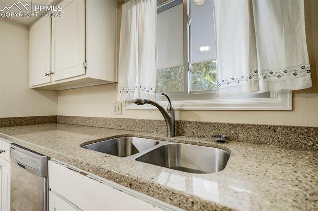 2732 Northcrest Drive