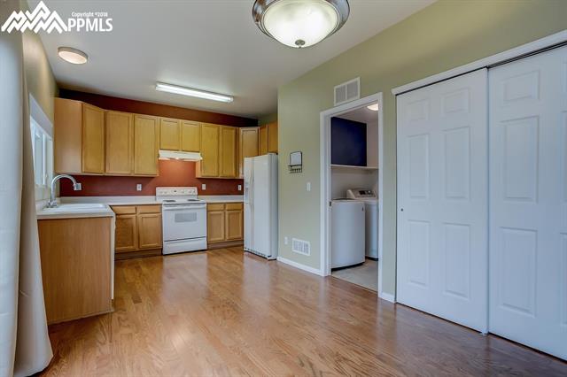 5675 Rose Ridge Lane