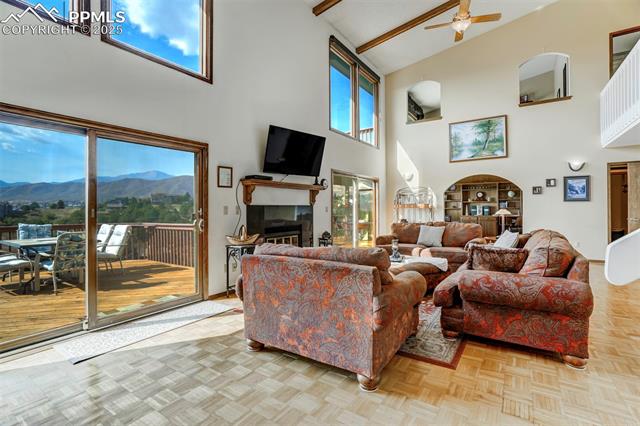 1575 Oak Hills Drive