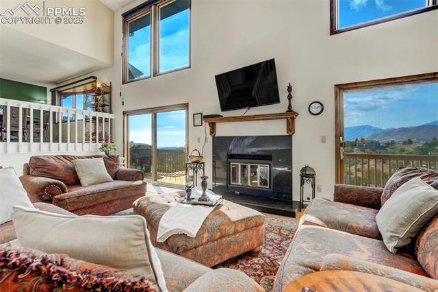 1575 Oak Hills Drive