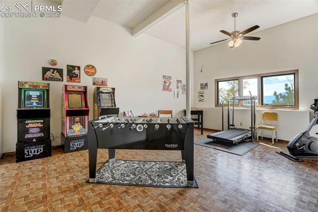 1575 Oak Hills Drive