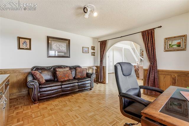 1575 Oak Hills Drive