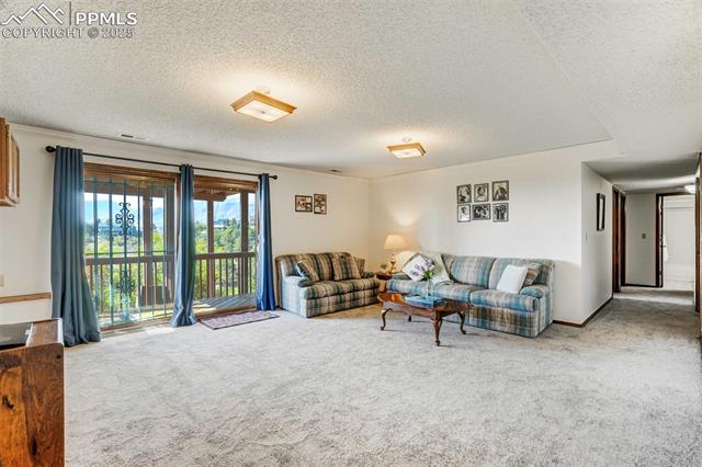 1575 Oak Hills Drive
