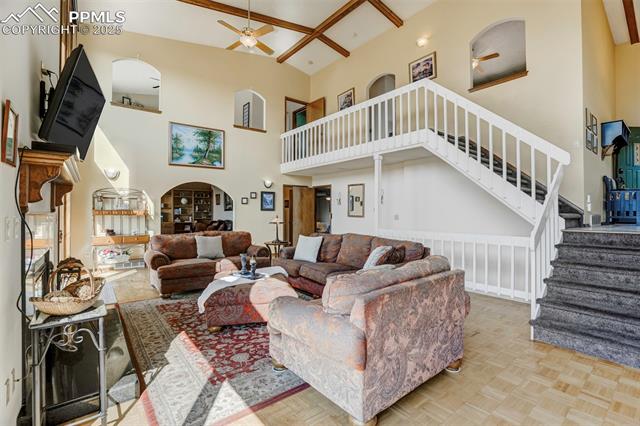 1575 Oak Hills Drive