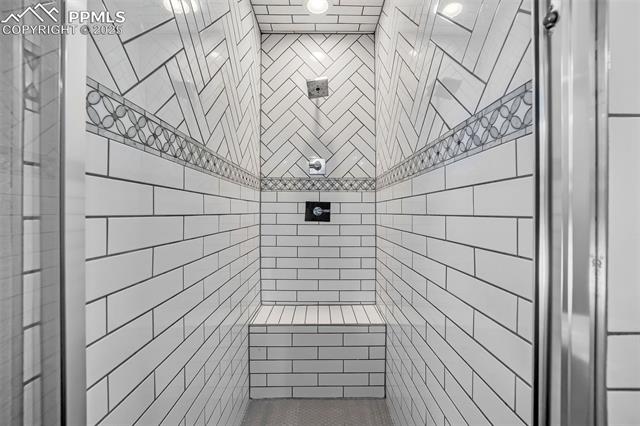 9635 Thoroughbred Lane