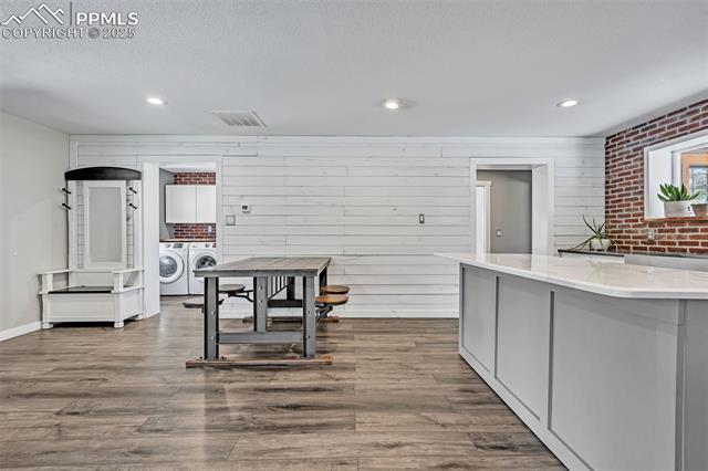 9635 Thoroughbred Lane