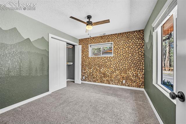 9635 Thoroughbred Lane