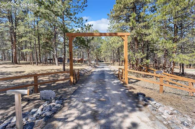 9635 Thoroughbred Lane