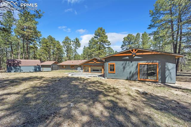 9635 Thoroughbred Lane