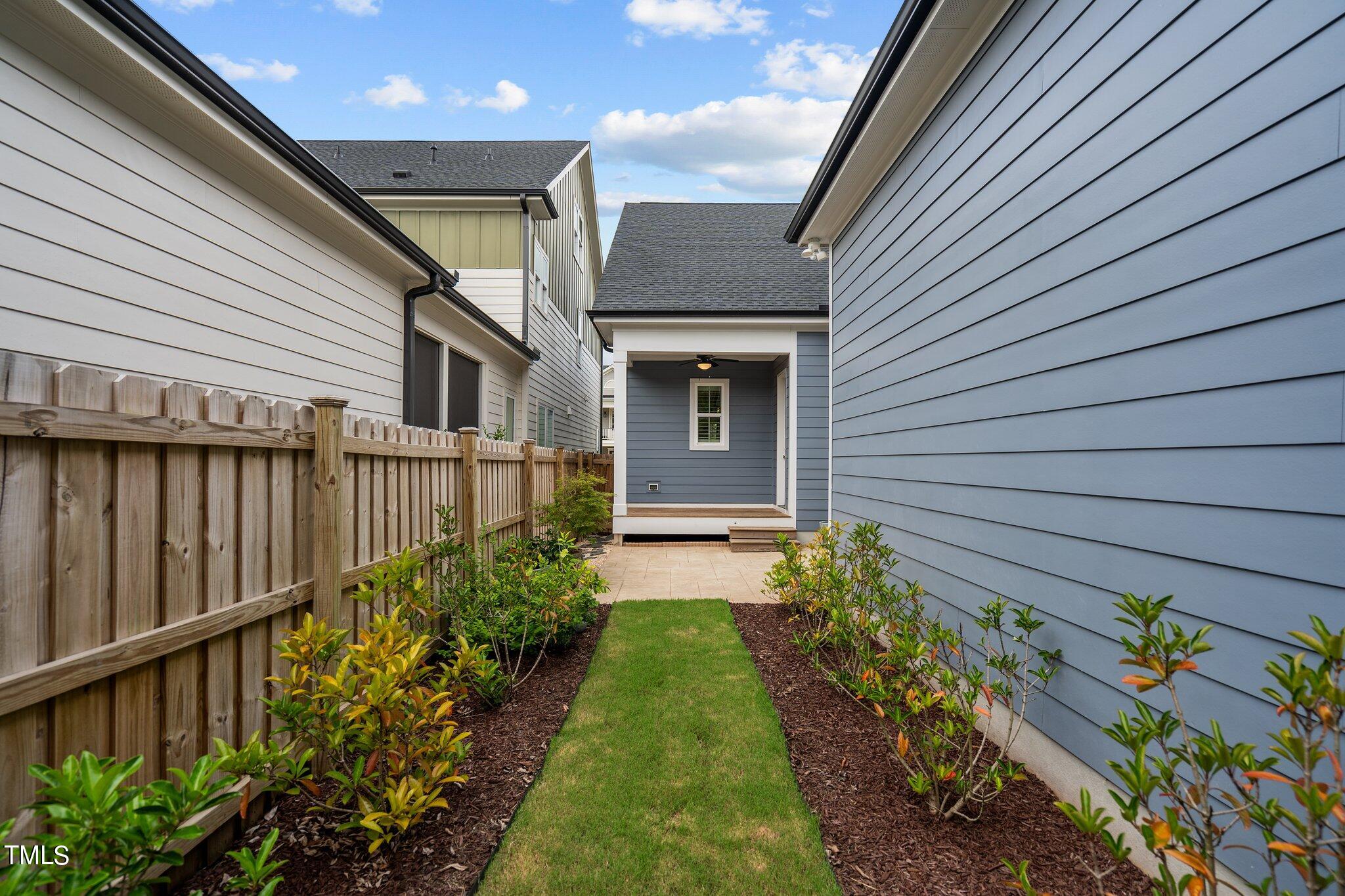 1011 Starkville Street