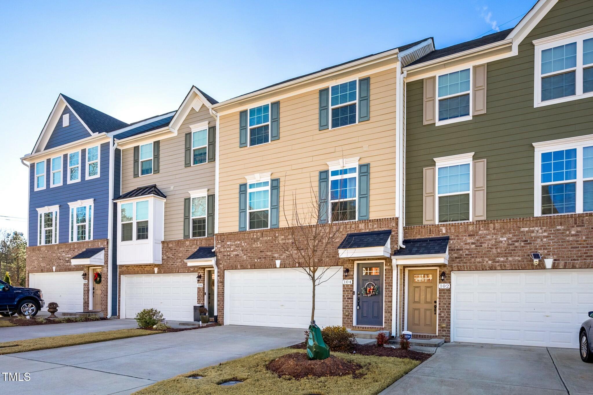 104 Ridgeline Court