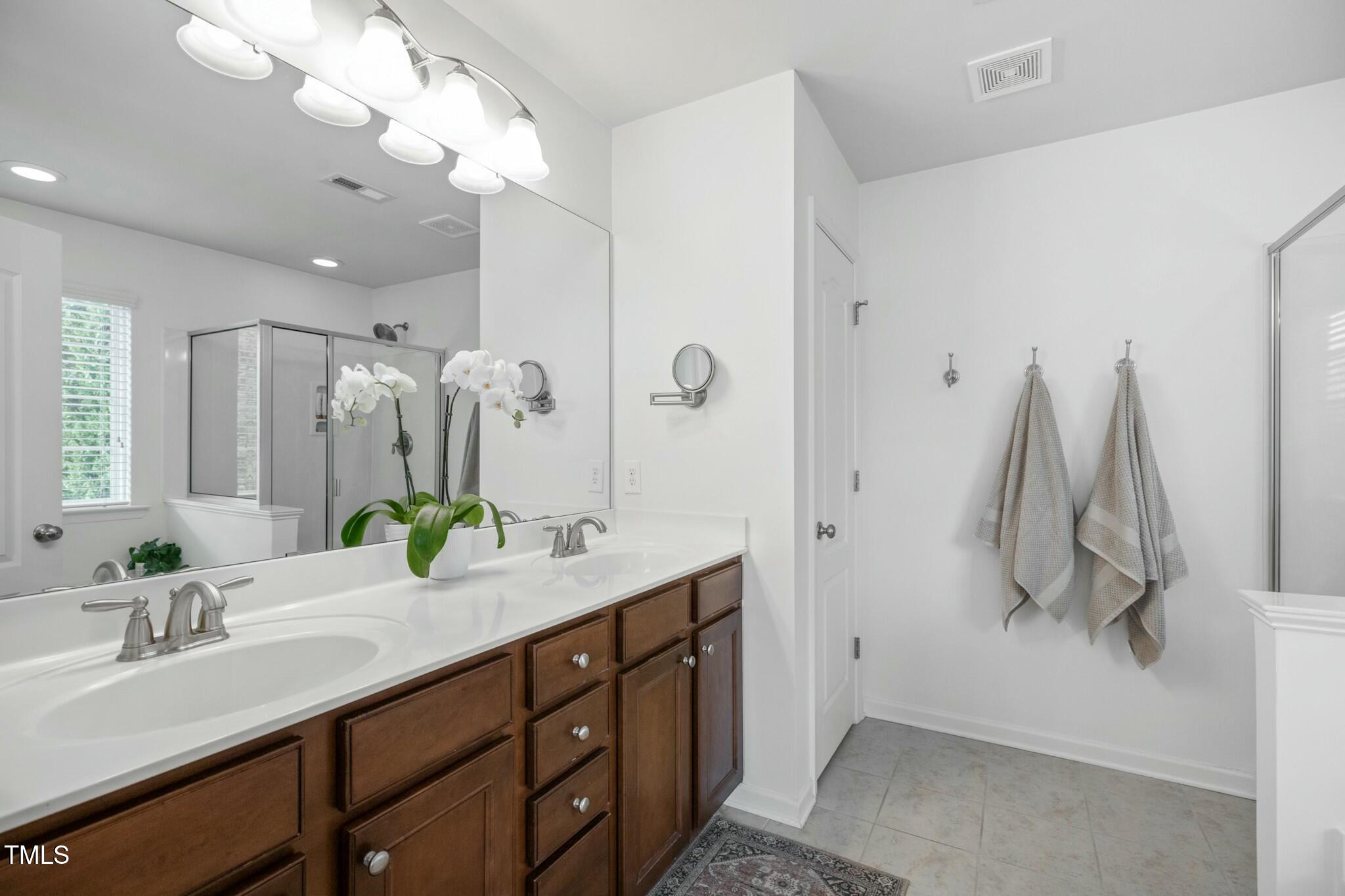 1005 Forest Willow Lane