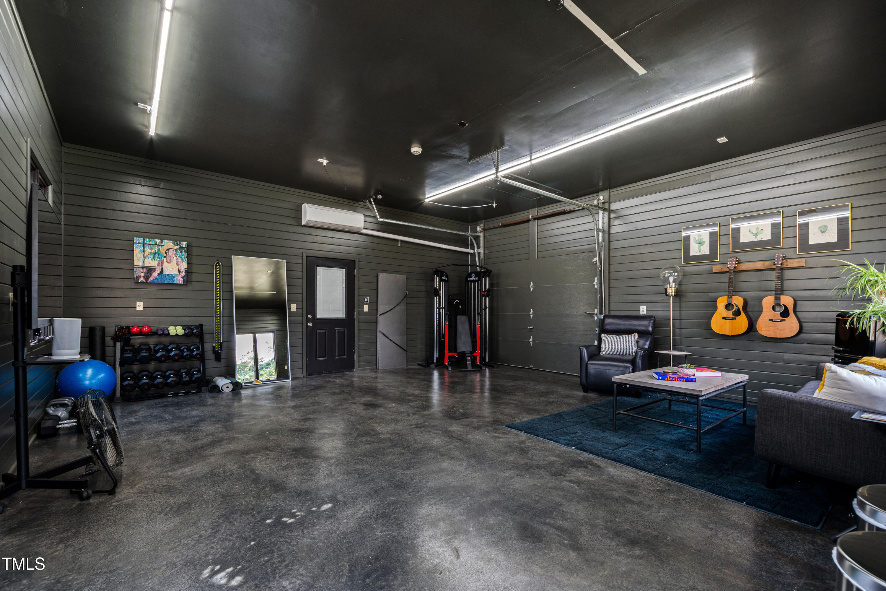 10805 The Olde Place