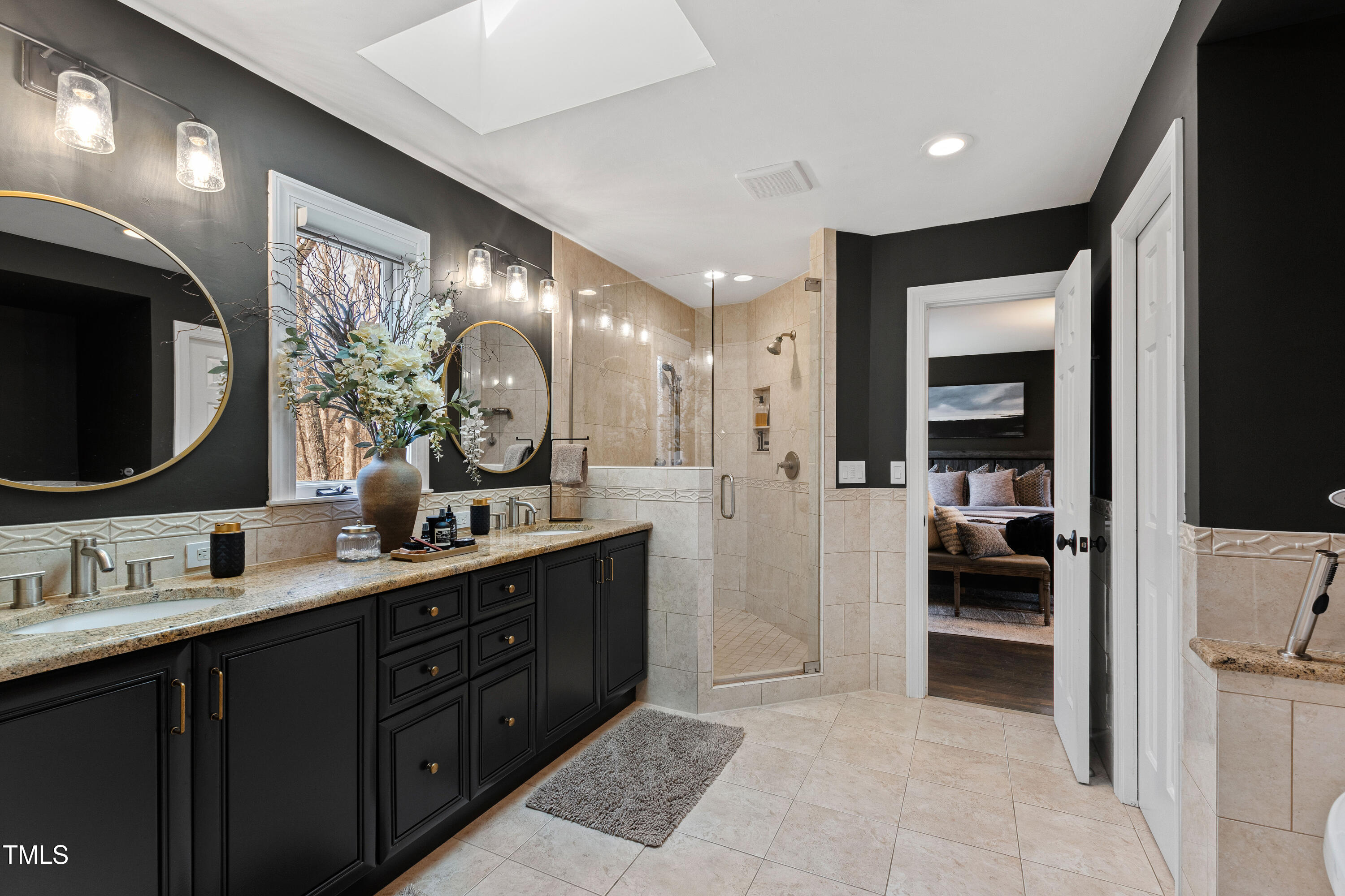 10805 The Olde Place