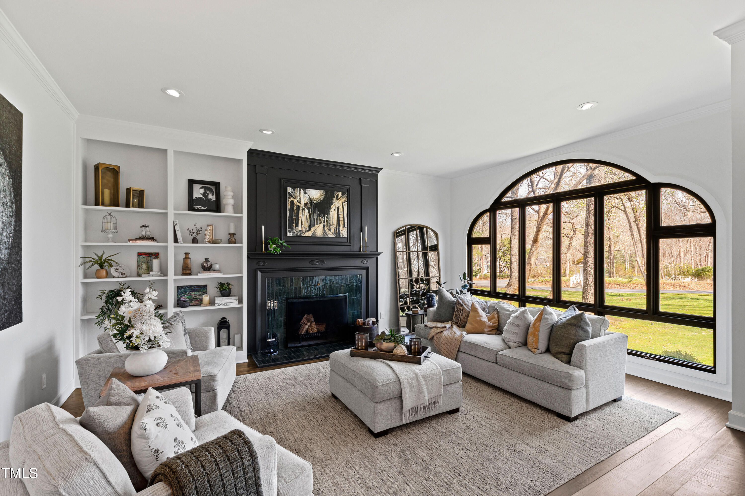 10805 The Olde Place