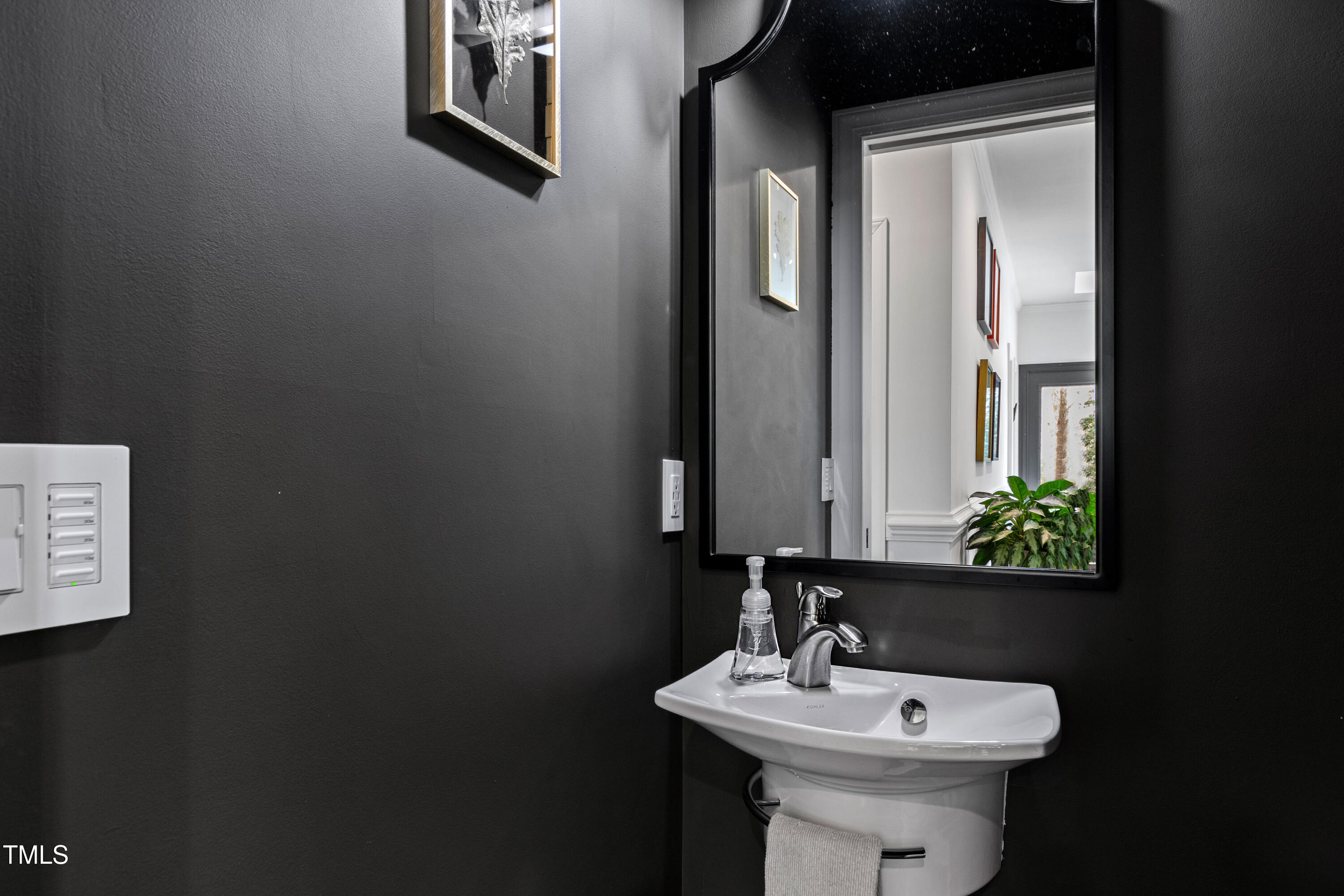 10805 The Olde Place