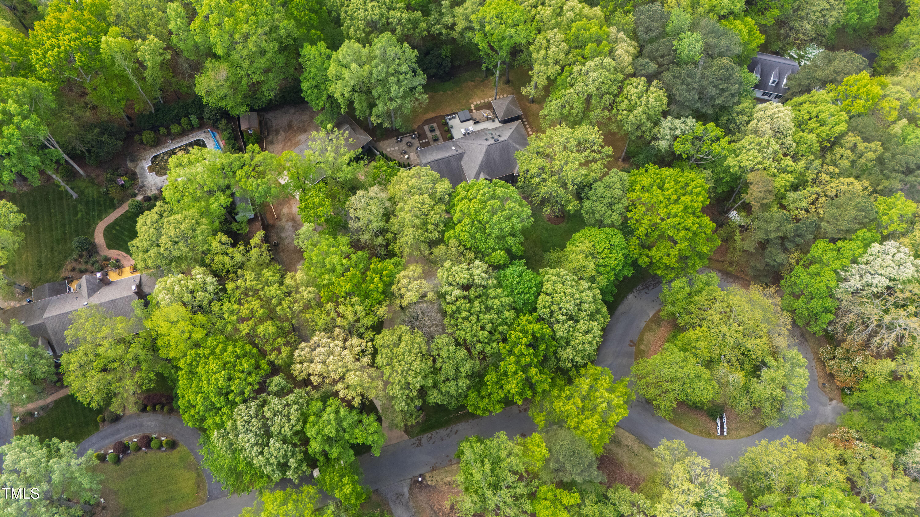 10805 The Olde Place