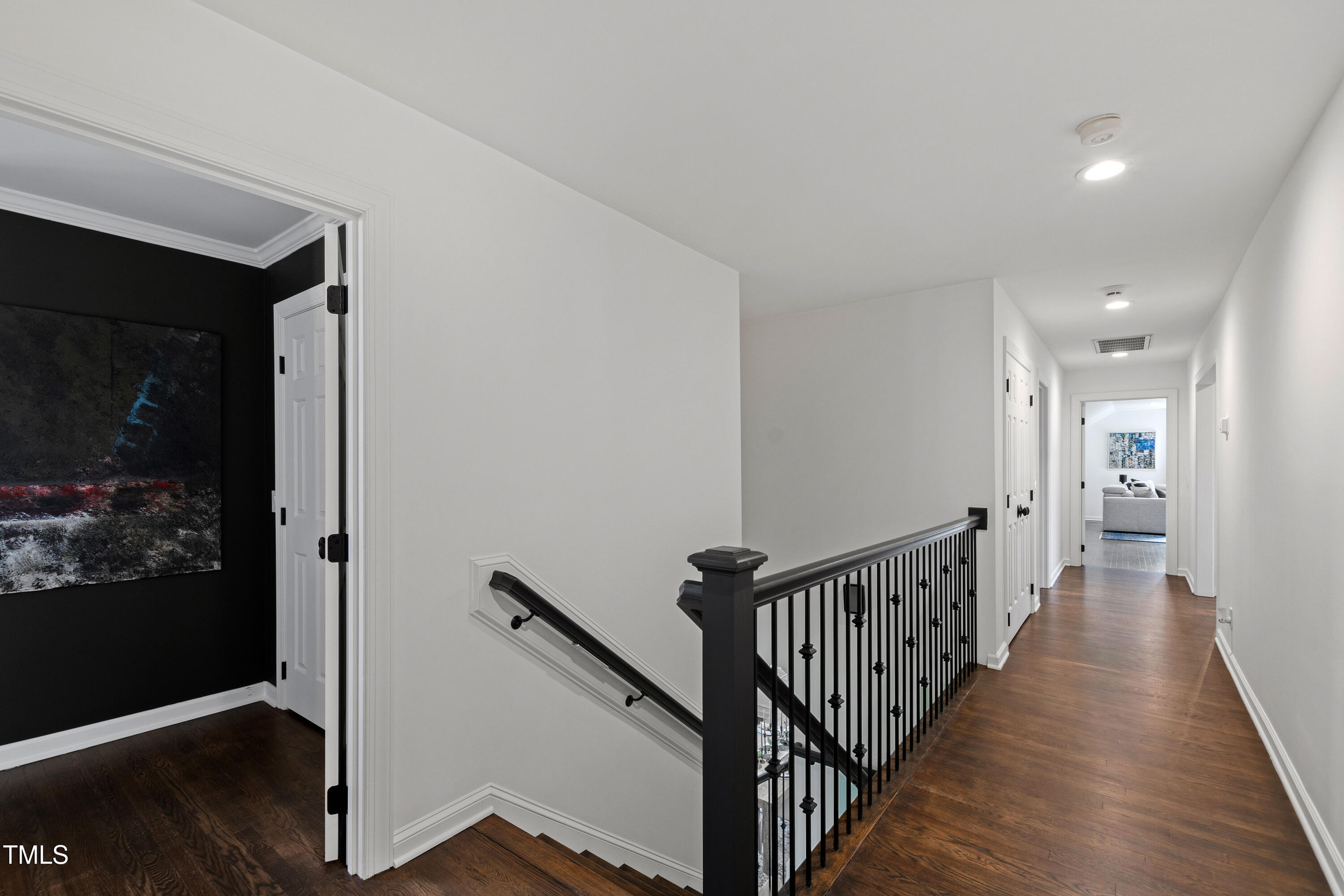 10805 The Olde Place